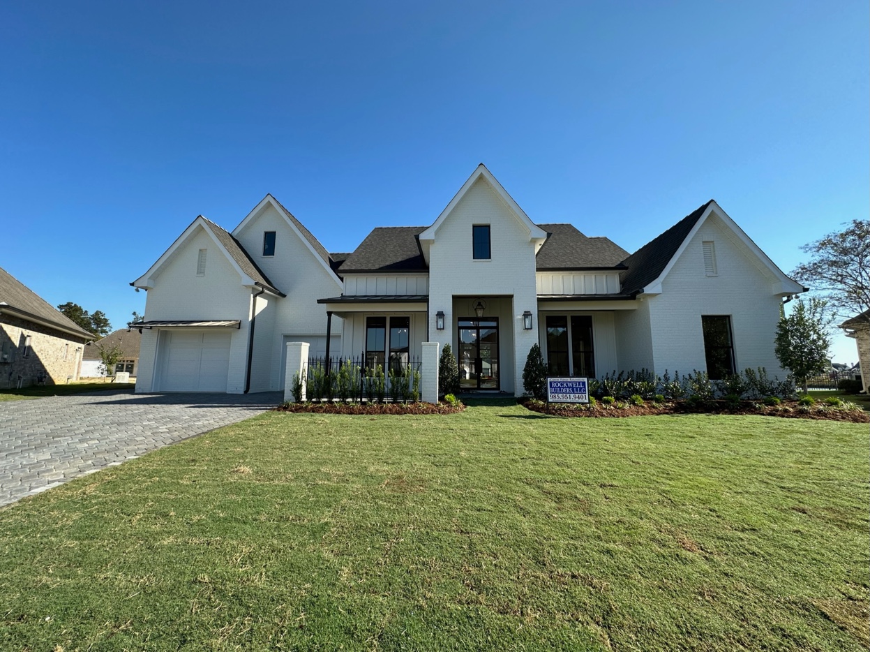 Luxury custom home exterior in St. Tammany Parish